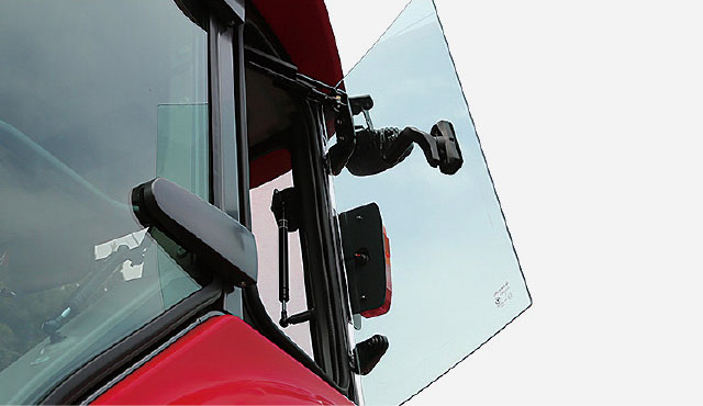 2段階オープンのサイドウインドウ