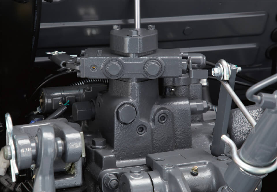 補助コントロールバルブ