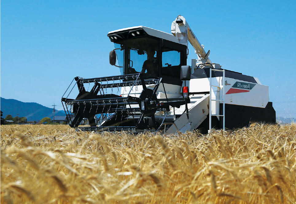 麦を刈るには標準仕様で刈取可能